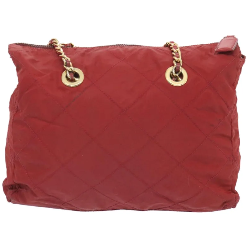 Prada bags with a zippered interior pocket for separating itemsPRADA Chain Shoulder Bag Nylon Red  bs12018