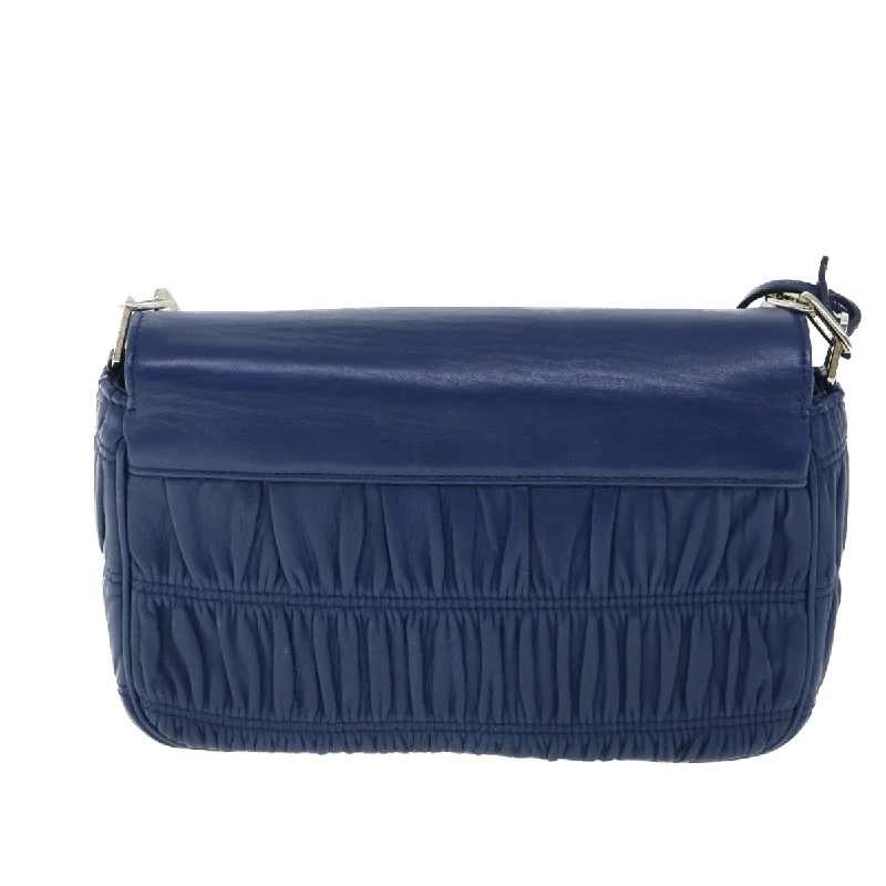 Ladies Prada shoulder bags with a wide - width strap for enhanced comfortPRADA Chain Shoulder Bag Leather Navy  hk841