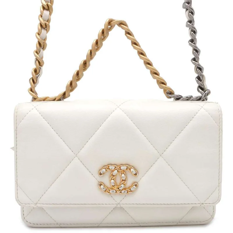 Chanel bags for women with minimalist styleChanel Chain Wallet 19 Coco Mark Matelasse Lambskin AP0957 CHANEL White