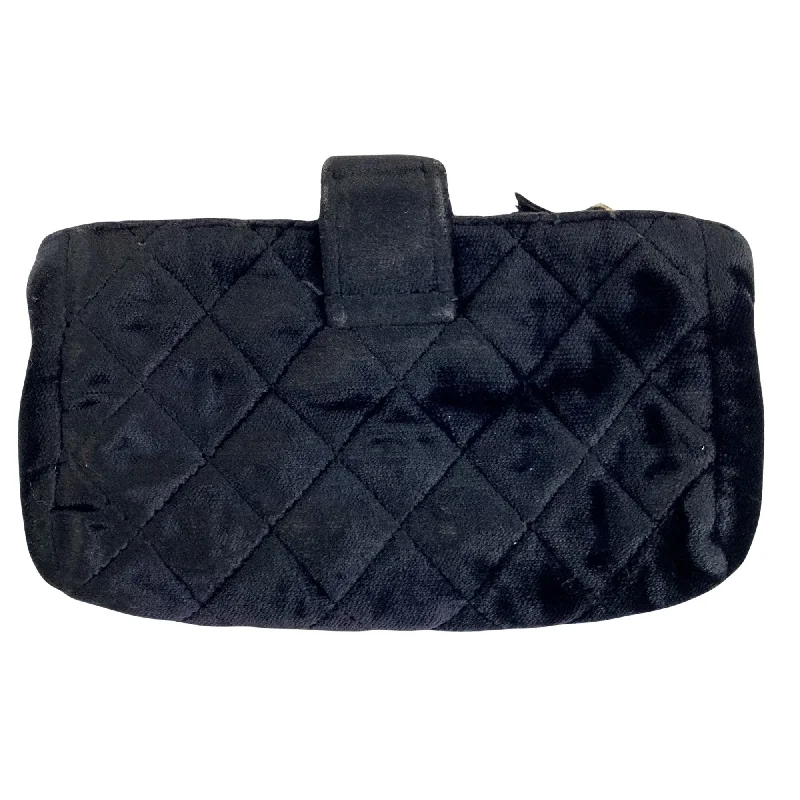 Chanel bags available at online luxury retaileCHANEL Clutch Bag