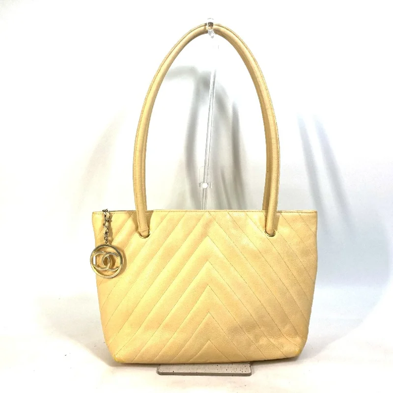 Chanel bags that pair perfectly with any outfitChanel CC Mark Shoulder bag Tote Bag Shoulder Bag yellow