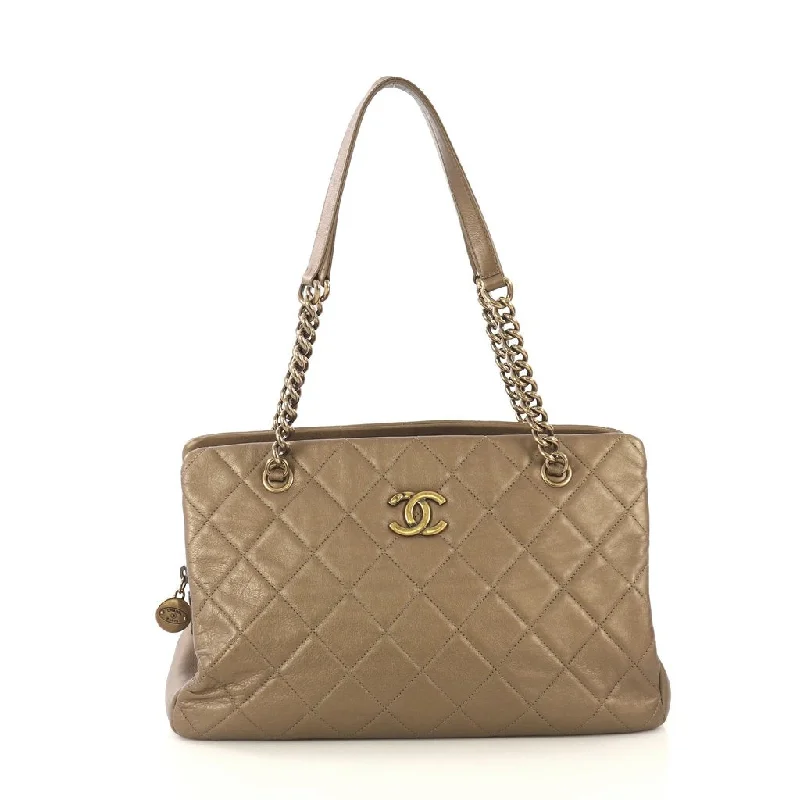 Chanel bags sale 2025CHANEL CC Crown Medium Calfskin Bag