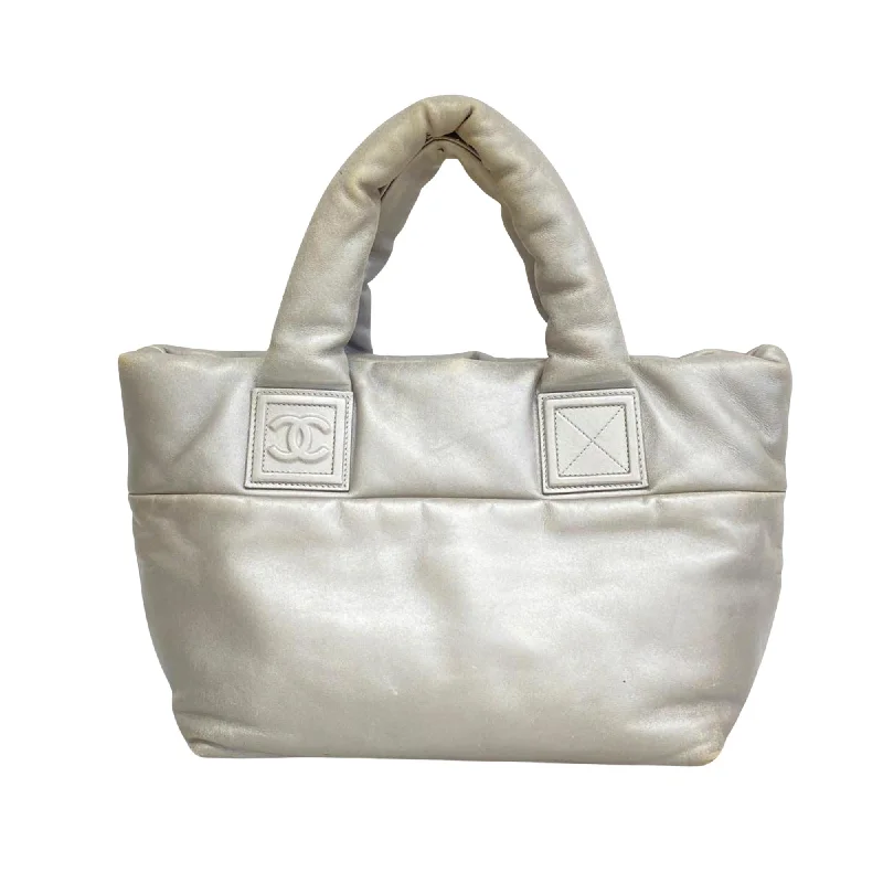 Chanel bags that pair perfectly with any outfitCHANEL Coco Cocoon Tote