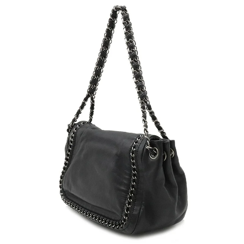 Chanel bags with modern touchesCHANEL luxury line here mark shoulder bag chain leather black