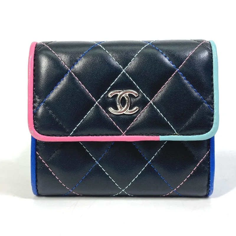 Chanel Classic Flap Bag for Evening PartyChanel CC Mark Compact wallet Trifold wallet Black SilverHardware